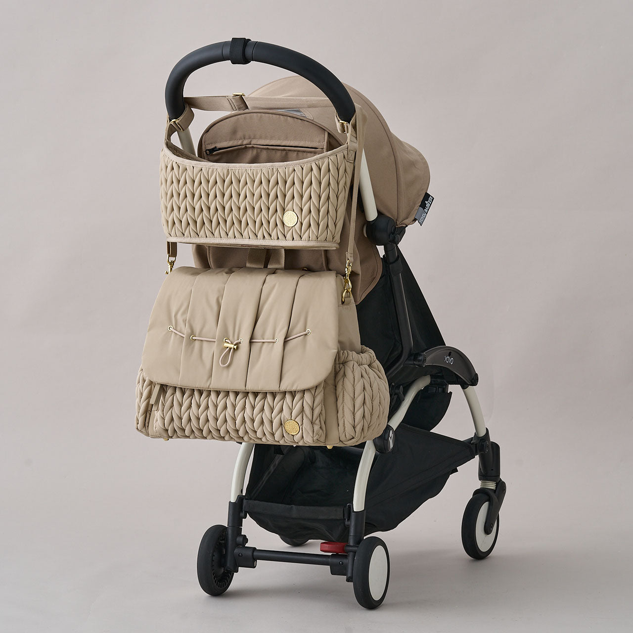 Mum & Co. 👜✨ – Elegant, durable, and made for moms who do it all.
