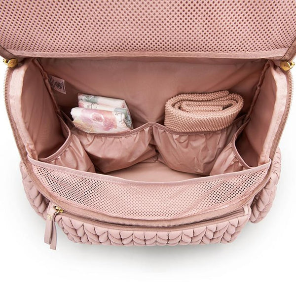 Mum & Co. 👜✨ – Elegant, durable, and made for moms who do it all.